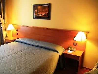 ホテル Impero クレモナ